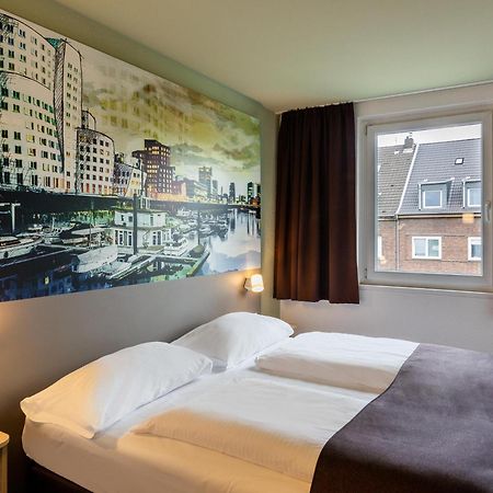 B&B Hotel Duesseldorf City-Sued Buitenkant foto