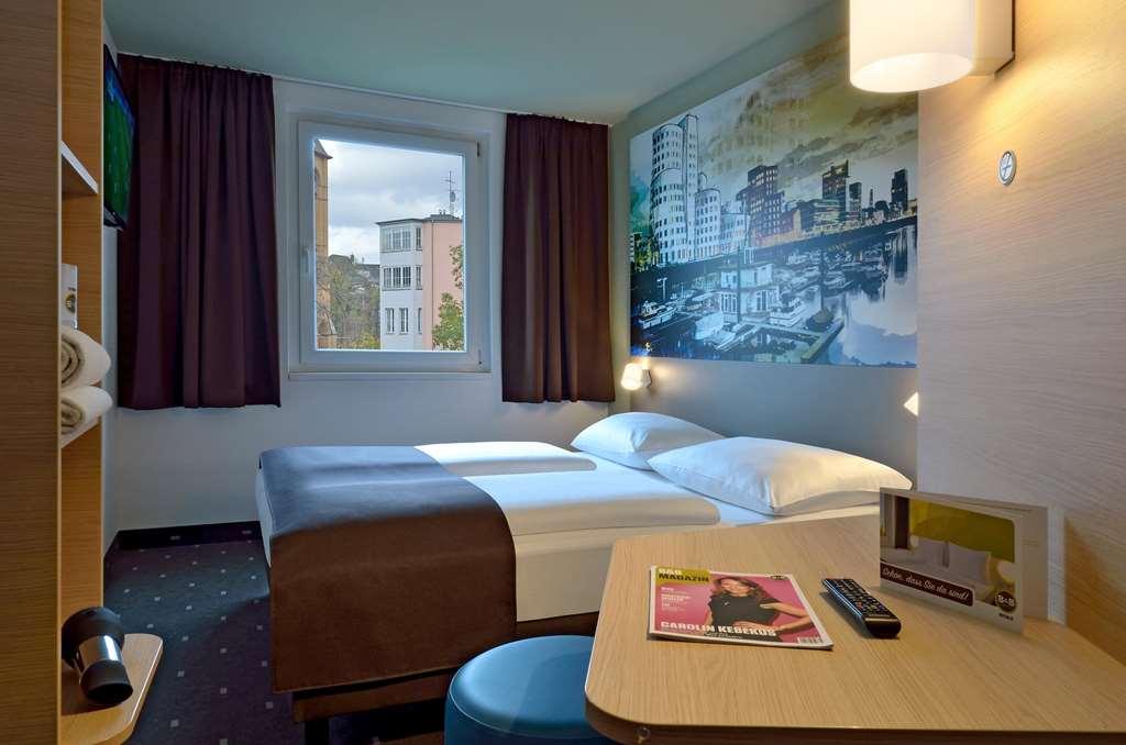B&B Hotel Duesseldorf City-Sued Kamer foto
