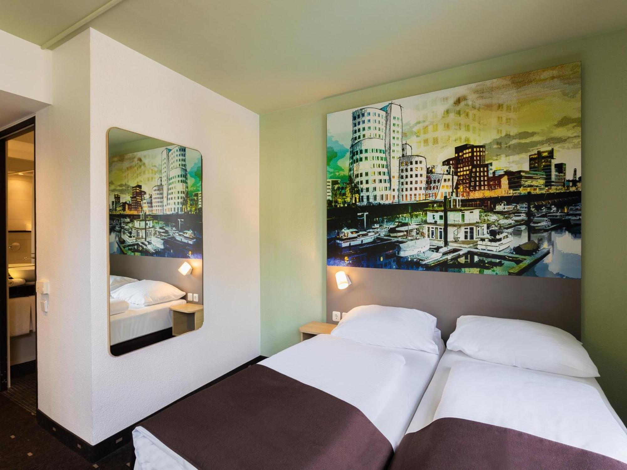 B&B Hotel Duesseldorf City-Sued Buitenkant foto