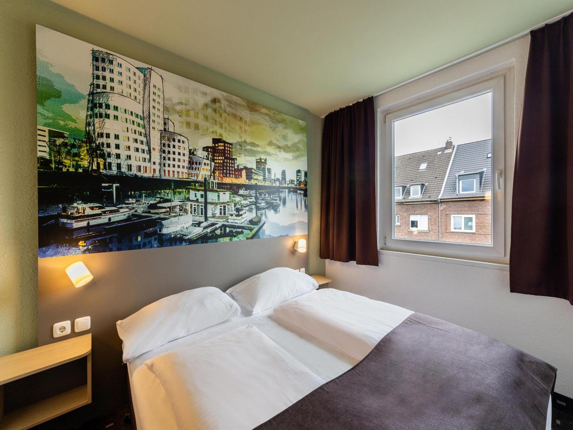 B&B Hotel Duesseldorf City-Sued Buitenkant foto