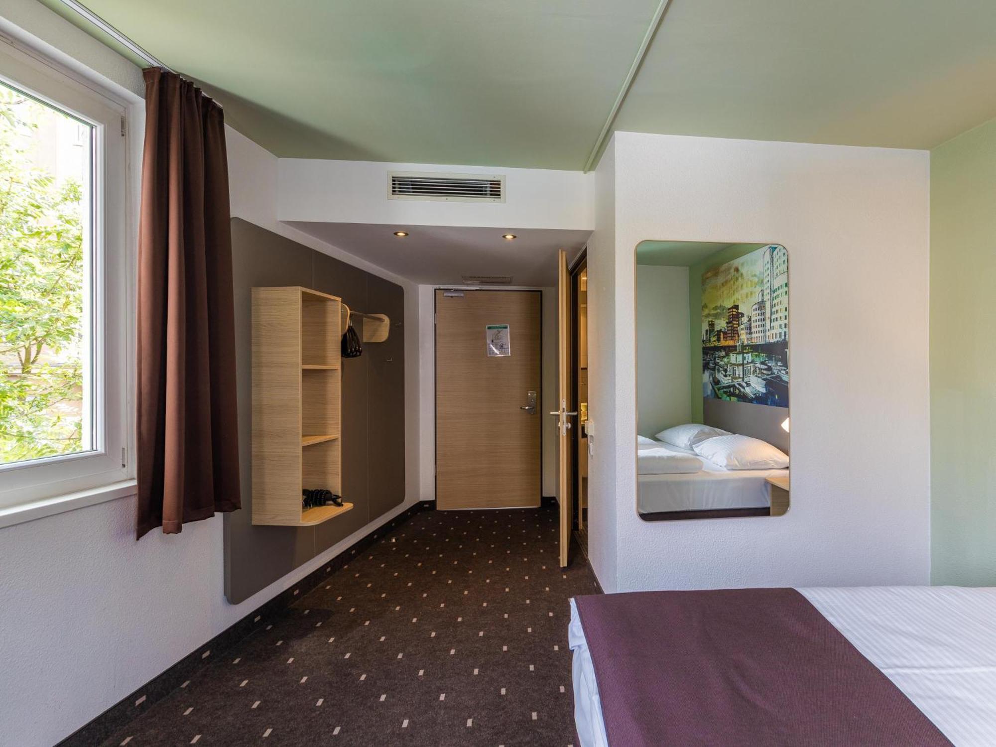 B&B Hotel Duesseldorf City-Sued Buitenkant foto