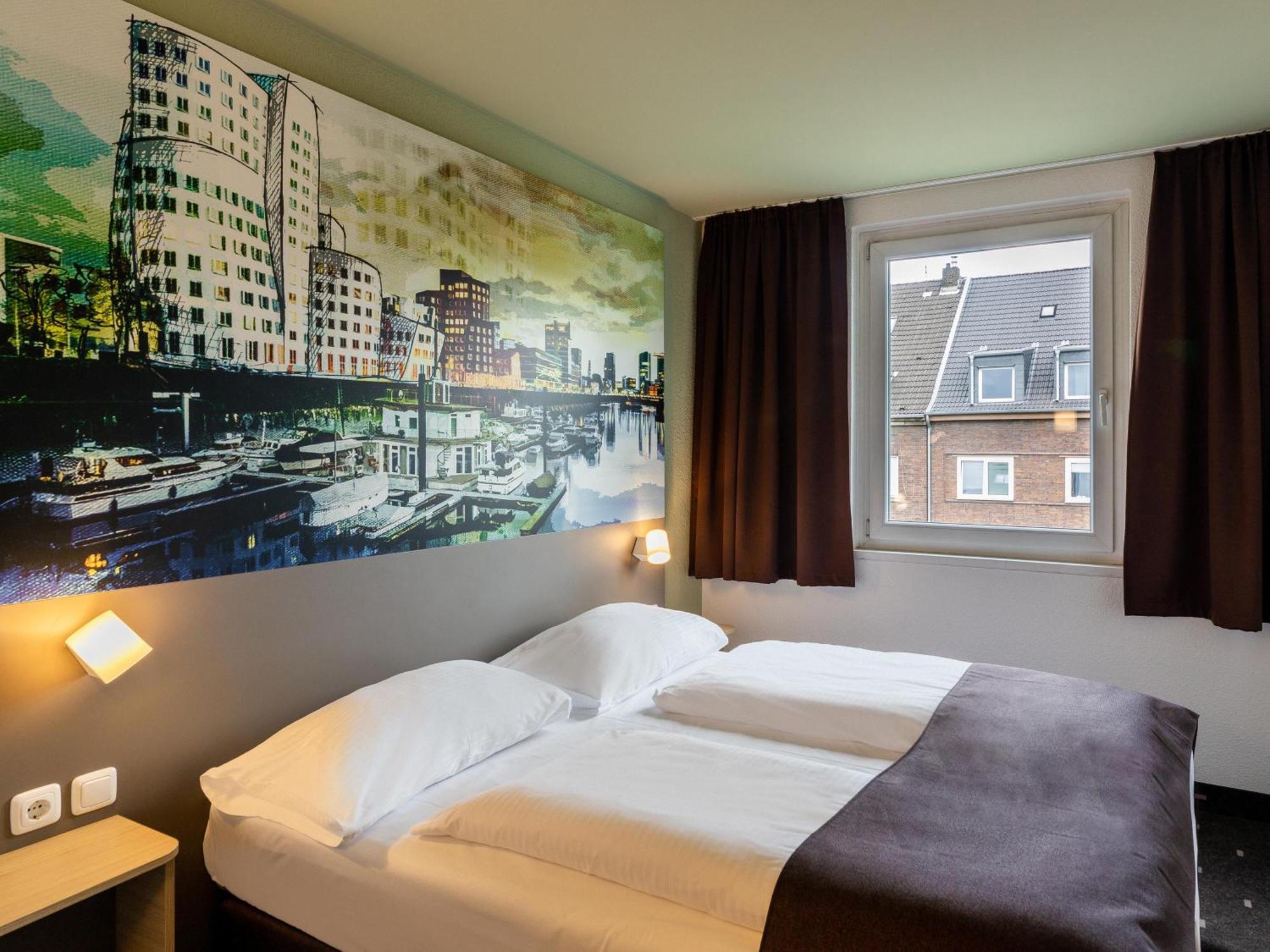 B&B Hotel Duesseldorf City-Sued Buitenkant foto